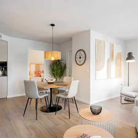 Apartment Floperw 2